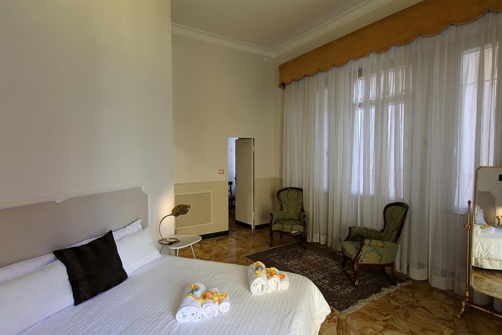 Alibrandi Palace Civitavecchia Exteriör bild